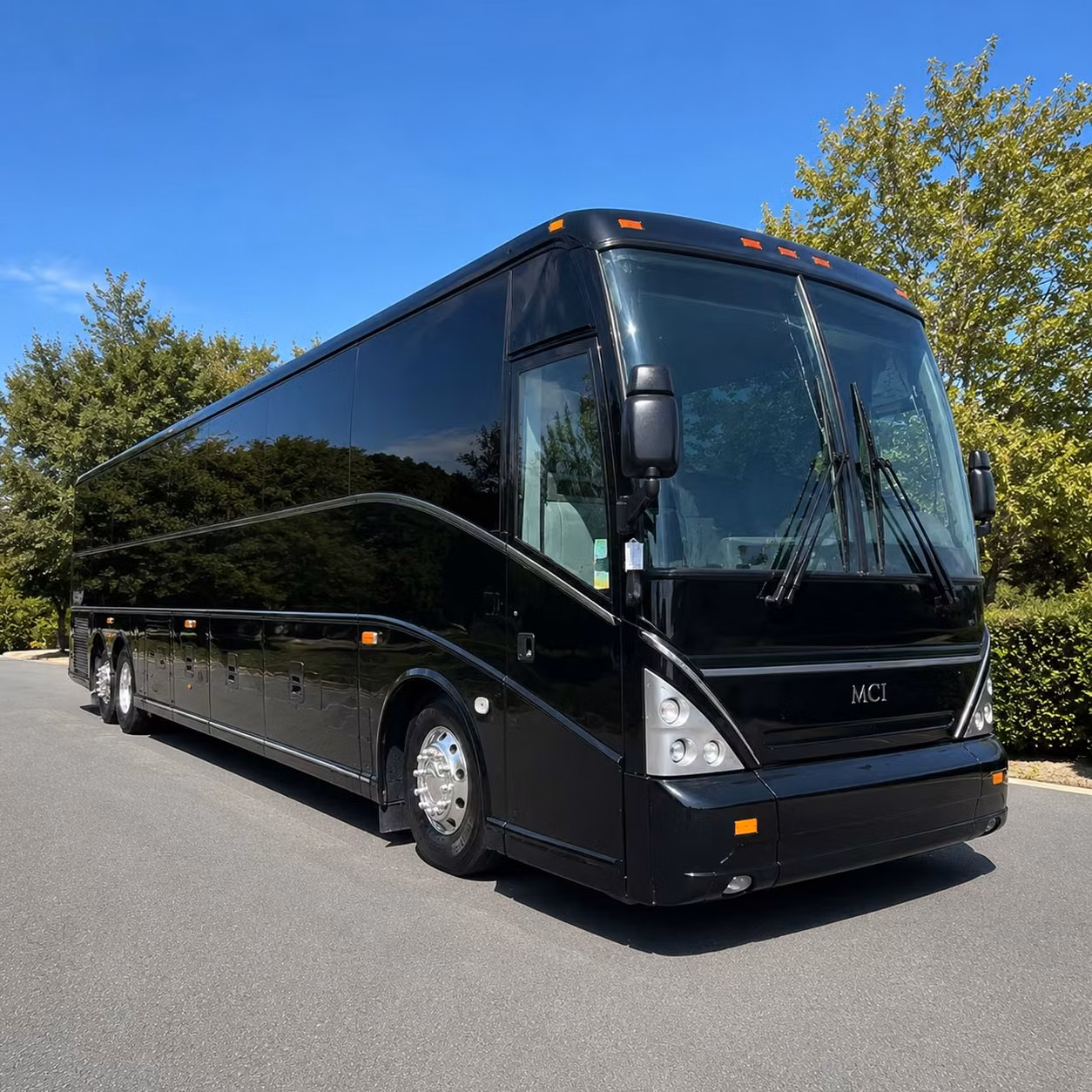 coordinating wedding guest shuttles in tulsa has never been simpler